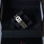 Tudor Black Bay 79470 (2024) - Black dial 39 mm Steel case (5/6)