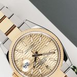 Rolex Datejust 36 126233 (2022) - 36mm Goud/Staal (4/8)