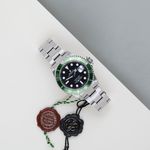 Rolex Submariner Date 16610LV (2007) - Black dial 40 mm Steel case (2/8)