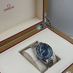 Omega Seamaster 300 234.30.41.21.03.001 (2024) - Blue dial 41 mm Steel case (3/8)