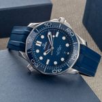 Omega Seamaster Diver 300 M 210.30.42.20.03.001 (Onbekend (willekeurig serienummer)) - Blauw wijzerplaat 42mm Staal (2/8)