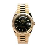 Rolex Day-Date 40 228238 (2022) - Black dial 40 mm Yellow Gold case (2/8)