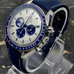 Omega Speedmaster Professional Moonwatch 310.32.42.50.02.001 (2025) - Silver dial 42 mm Steel case (5/8)