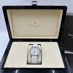 Patek Philippe Aquanaut 5267/200A-010 (2024) - White dial 39 mm Steel case (2/8)