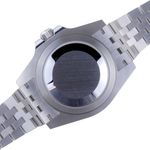 Rolex GMT-Master II 126710GRNR (2026) - Black dial 40 mm Steel case (4/8)