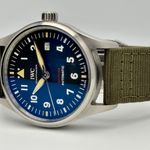 IWC Pilot IW326805 (2022) - Black dial 39 mm Steel case (10/10)