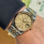 Rolex Datejust 36 16233 (1988) - Gold dial 36 mm Gold/Steel case (2/8)