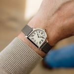 Cartier Cloche de Cartier 4338 (2021) - White dial 37 mm Platinum case (1/6)