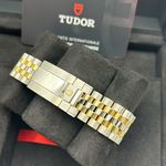 Tudor Black Bay S&G 79663 (2025) - Champagne dial 39 mm Gold/Steel case (3/8)