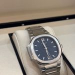 Patek Philippe Nautilus 7118/1A-001 (2024) - Blue dial 35 mm Steel case (4/8)
