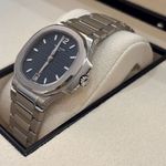 Patek Philippe Nautilus 7118/1A-001 (2024) - Blue dial 35 mm Steel case (7/8)