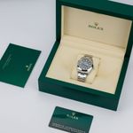 Rolex Explorer 124270 (2022) - Black dial 36 mm Steel case (2/8)