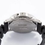 Panerai Luminor Submersible PAM02223 (2022) - White dial 42 mm Steel case (6/8)