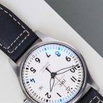 IWC Pilot Mark IW327002 (2016) - Silver dial 40 mm Steel case (4/8)