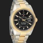 Rolex Sky-Dweller 326933 (2021) - 42 mm Gold/Steel case (4/8)
