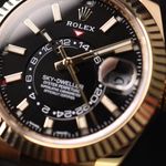 Rolex Sky-Dweller 326238 (2021) - 42 mm Yellow Gold case (2/3)