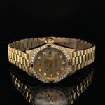 Rolex Lady-Datejust 69088 (1979) - Champagne dial 26 mm Yellow Gold case (7/8)