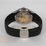 Patek Philippe Aquanaut 5167A-001 (2018) - Black dial 40 mm Steel case (3/6)