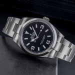 Rolex Explorer 124270 (Onbekend (willekeurig serienummer)) - Zwart wijzerplaat 36mm Staal (2/8)