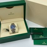 Rolex Oyster Perpetual 34 124200 (2022) - Blue dial 28 mm Steel case (2/8)