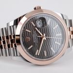 Rolex Datejust 41 126301 (2023) - Grey dial 41 mm Gold/Steel case (3/8)