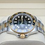 Rolex GMT-Master II 116713LN (2015) - Black dial 40 mm Gold/Steel case (4/7)