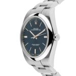 Rolex Oyster Perpetual 39 114300 (2019) - Blue dial 39 mm Steel case (4/8)
