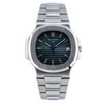 Patek Philippe Nautilus 5711/1A-001 (2010) - Blue dial 40 mm Steel case (1/7)