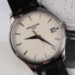 Patek Philippe Calatrava 5227G-001 (2019) - Beige dial 39 mm White Gold case (2/8)