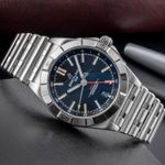 Breitling Chronomat GMT A32398101B1A1 (Unknown (random serial)) - Black dial 40 mm Steel case (2/8)