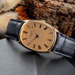 Patek Philippe Golden Ellipse 3546 (1975) - 27 mm Yellow Gold case (2/8)