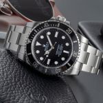 Rolex Submariner No Date 114060 (Unknown (random serial)) - Black dial 40 mm Steel case (2/8)