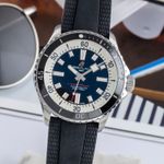 Breitling Superocean 42 A17375211B1S1 (Unknown (random serial)) - Black dial 42 mm Steel case (3/8)