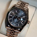 Rolex Sky-Dweller 336935 (2026) - Grey dial 42 mm Rose Gold case (1/1)