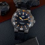 Oris Aquis Date 01 733 7653 4259-07 4 26 34GEB (Unknown (random serial)) - Black dial 43 mm Steel case (1/8)