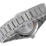 Girard-Perregaux Laureato 81010-11-634-11A (2025) - Black dial 43 mm Steel case (7/7)