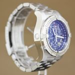 Breitling Avenger Seawolf A73390 (2011) - Blue dial 45 mm Steel case (4/8)