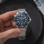 Omega Seamaster Diver 300 M 210.30.42.20.03.002 (2023) - Blue dial 42 mm Steel case (2/8)