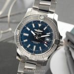 Breitling Avenger A17318101B1A1 (Unknown (random serial)) - Black dial 43 mm Steel case (1/8)