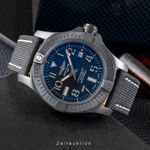 Breitling Avenger V17319101B1X1 - (2/8)
