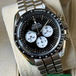 Omega Speedmaster Professional Moonwatch 310.30.42.50.01.004 (2026) - Zwart wijzerplaat 42mm Staal (1/4)