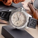 Breitling Superocean Steelfish A17390 (2011) - Zilver wijzerplaat 44mm Staal (2/8)