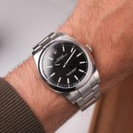 Rolex Oyster Perpetual 39 114300 (2018) - Black dial 39 mm Steel case (1/6)