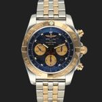 Breitling Chronomat 44 CB011012.A693.737P (2015) - Wit wijzerplaat 44mm Staal (3/8)