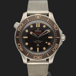 Omega Seamaster Diver 300 M 210.90.42.20.01.001 (2021) - Brown dial 42 mm Titanium case (3/8)