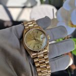 Rolex Day-Date 36 18038 (1986) - Champagne wijzerplaat 36mm Geelgoud (7/8)