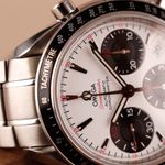 Omega Speedmaster Date 323.30.40.40.04.001 - (4/8)