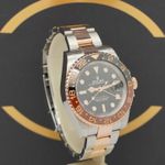 Rolex GMT-Master II 126711CHNR (2021) - Zwart wijzerplaat 40mm Goud/Staal (2/7)