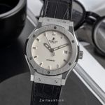 Hublot Classic Fusion 542.NX.2611.LR (Unknown (random serial)) - Silver dial 42 mm Titanium case (1/8)