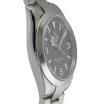 Rolex Explorer 224270 (Unknown (random serial)) - Black dial 40 mm Steel case (7/8)